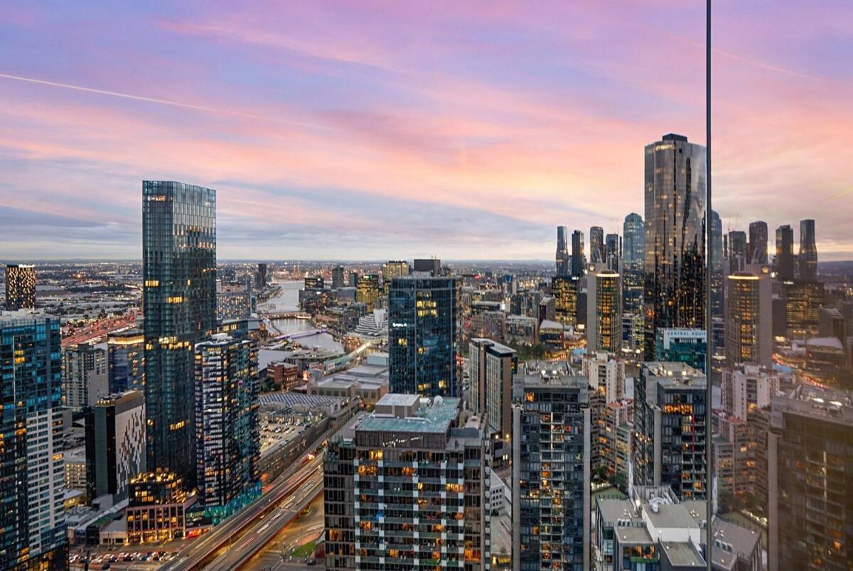 Top-tier 2 Bdrm View Southbank 47th Floor *